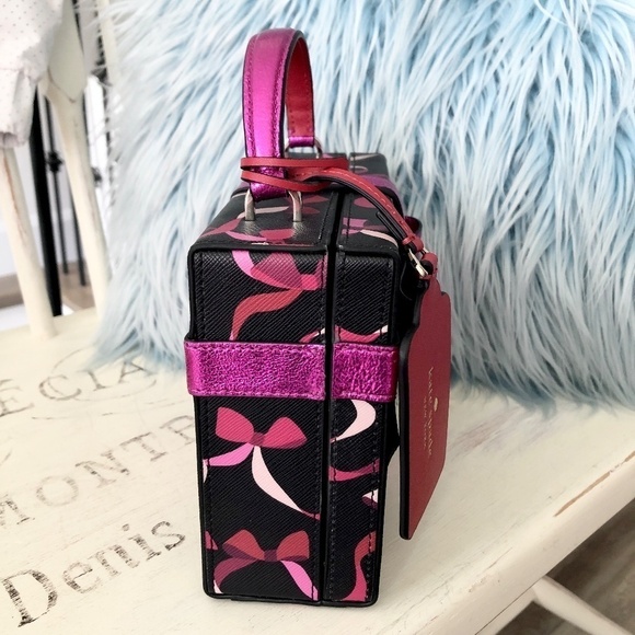 KATE SPADE, New York, Wrapping Party Gift Box, Leather, Crossbody Handbag, Purse - Picture 5 of 16